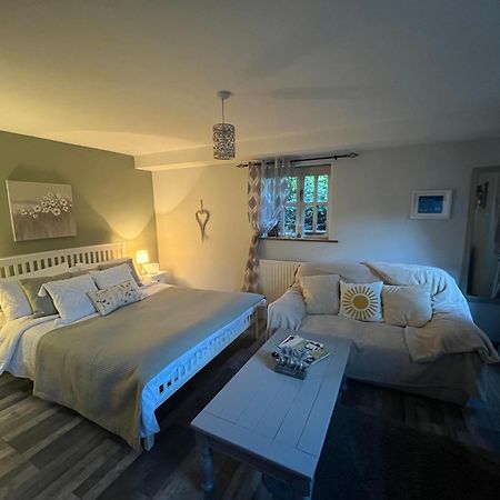 Pear Tree Cottage Courtyard 什鲁斯伯里 外观 照片