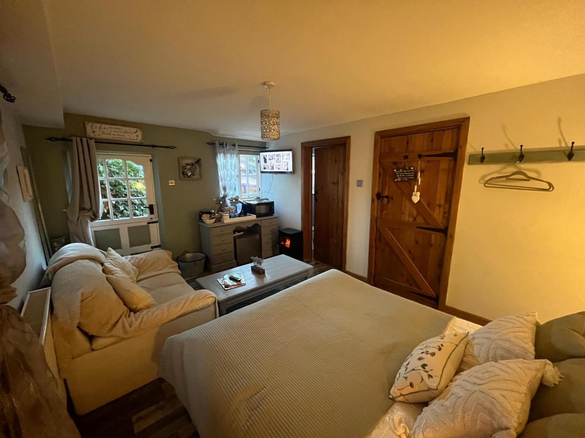Pear Tree Cottage Courtyard 什鲁斯伯里 外观 照片